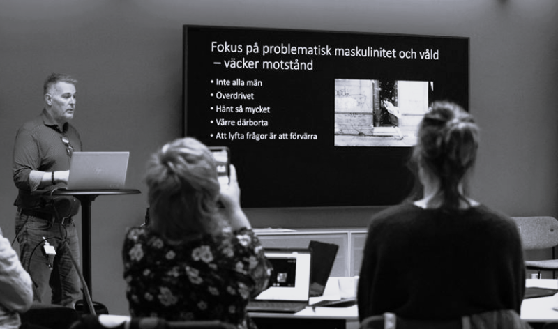 "Fokus på problematisk maskulinitet och våld – väcker motstånd: - Inte alla män – Överdrivet – Hänt så mycket – Värre därborta – Att lyfta frågor är att förvärra